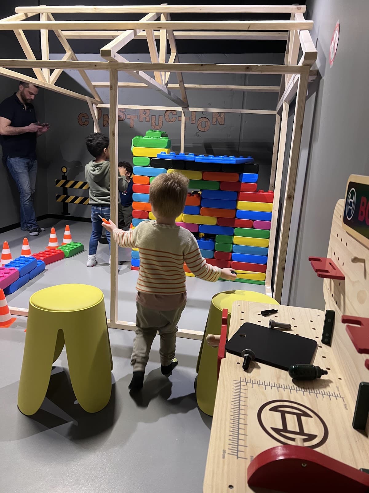 SPILLY : une mini-ville immersive pour tes kids - 6