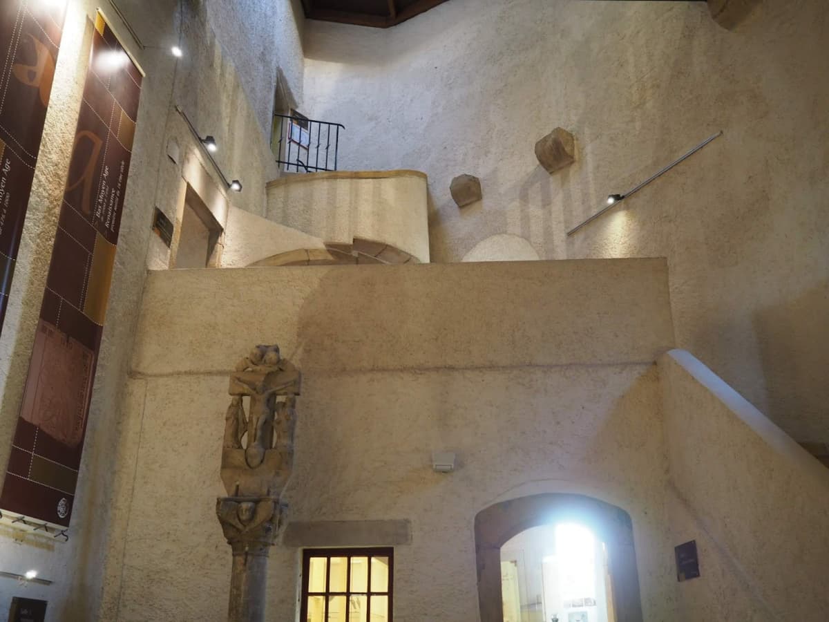 Une tour, un musée ou un donjon ? - 4