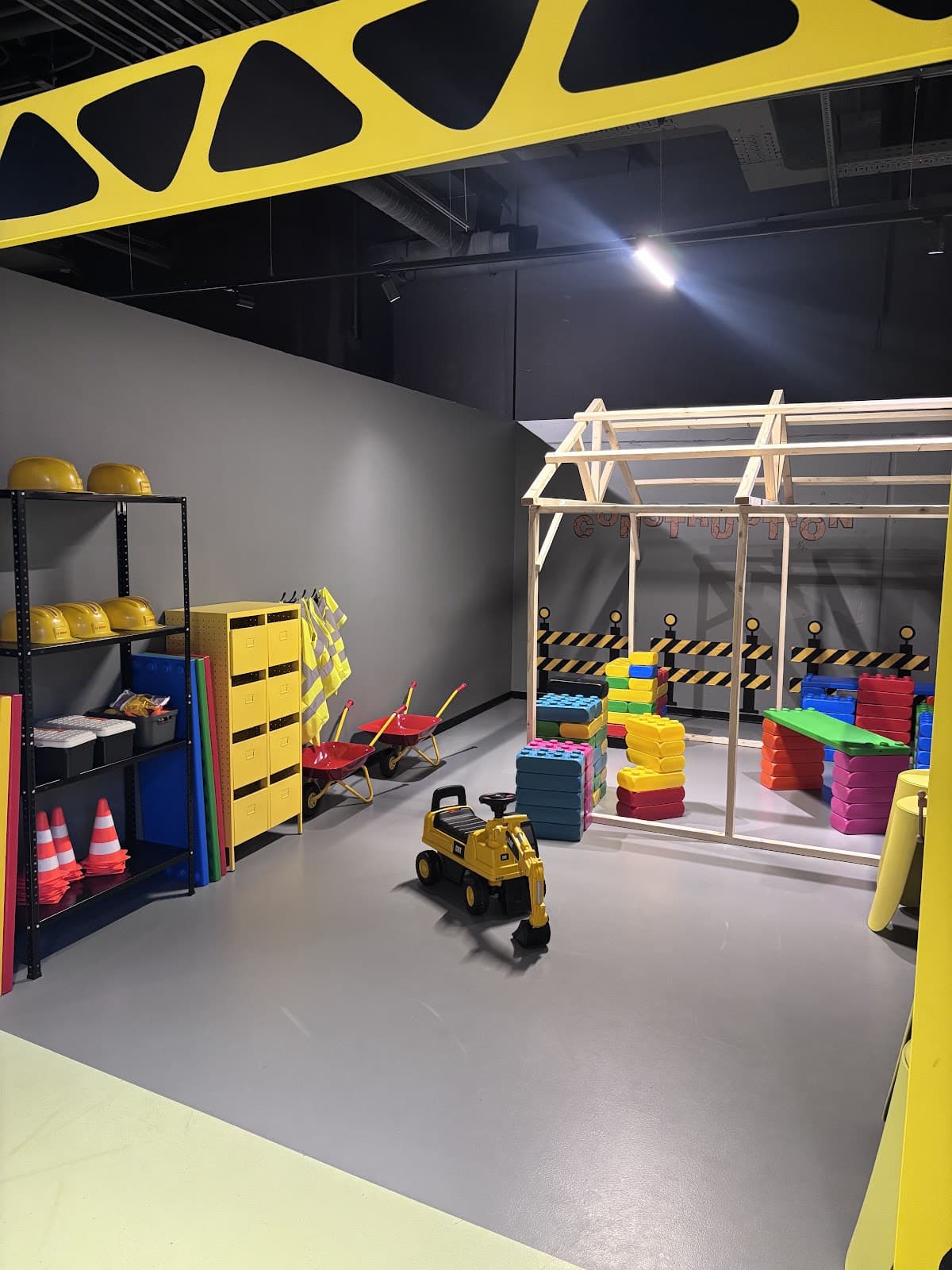 SPILLY : une mini-ville immersive pour tes kids - 8