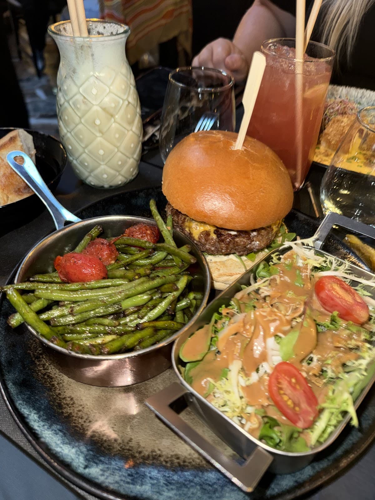 Le Gloria : restaurant, piscine et terrasse, le spot estival idéal à Metz - 4