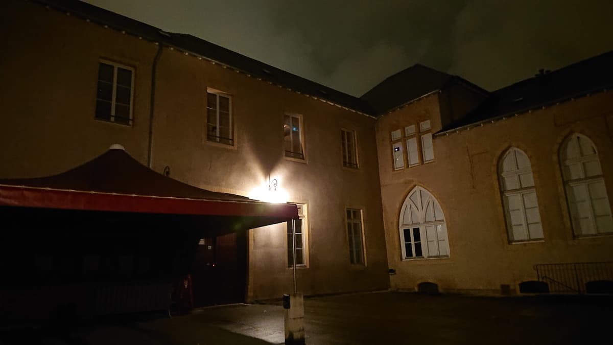A chapel that packs a punch! - 5