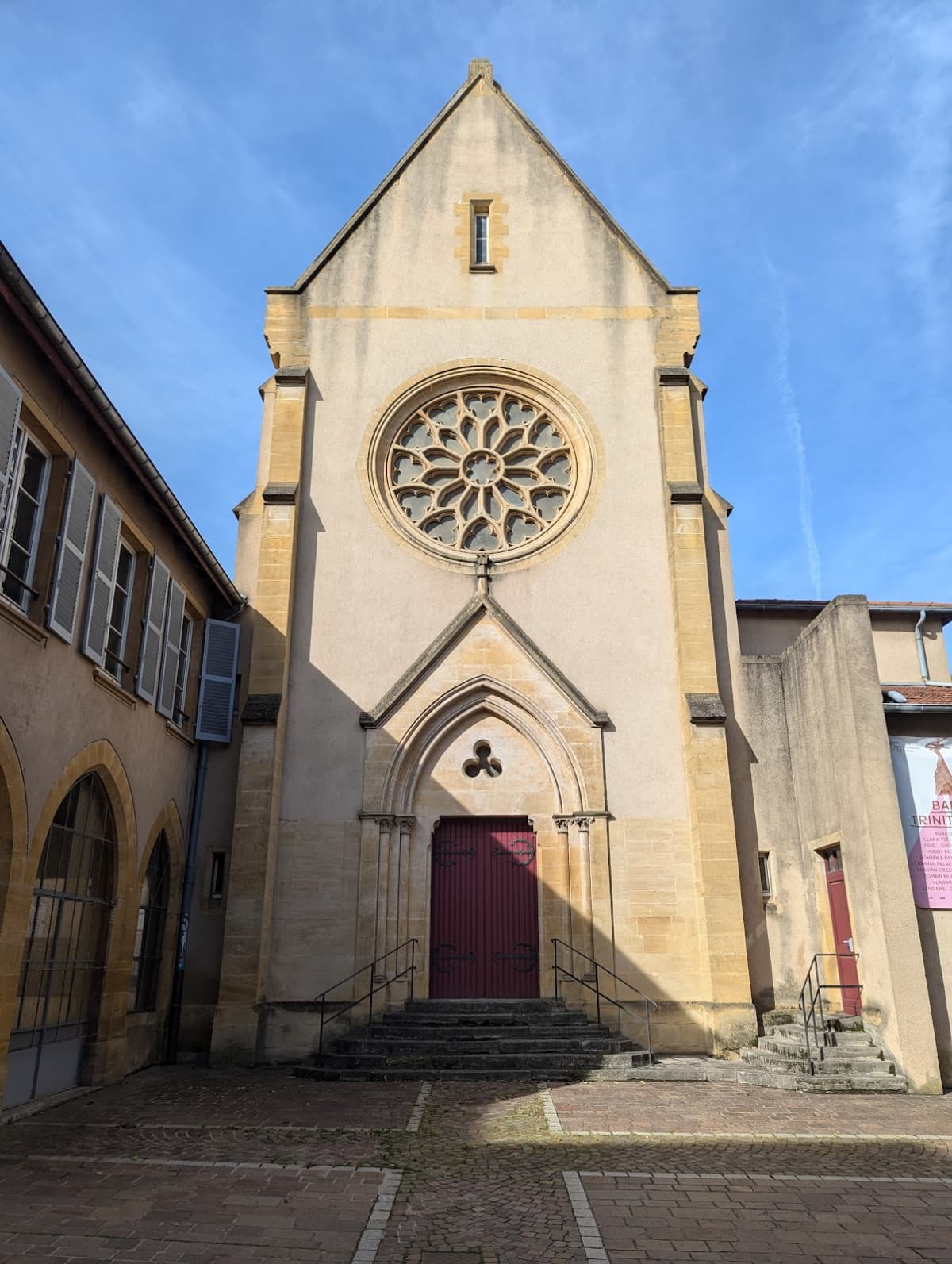 A chapel that packs a punch! - 7