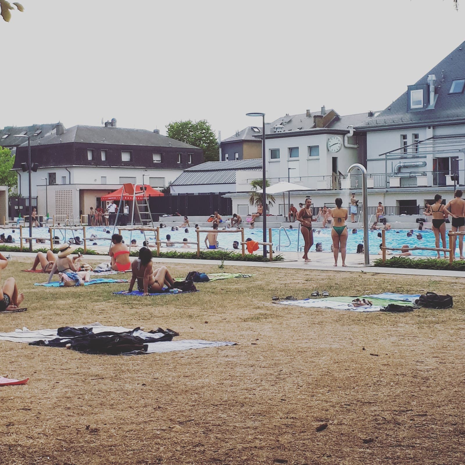 Piscine en plein air à Dudelange - 3
