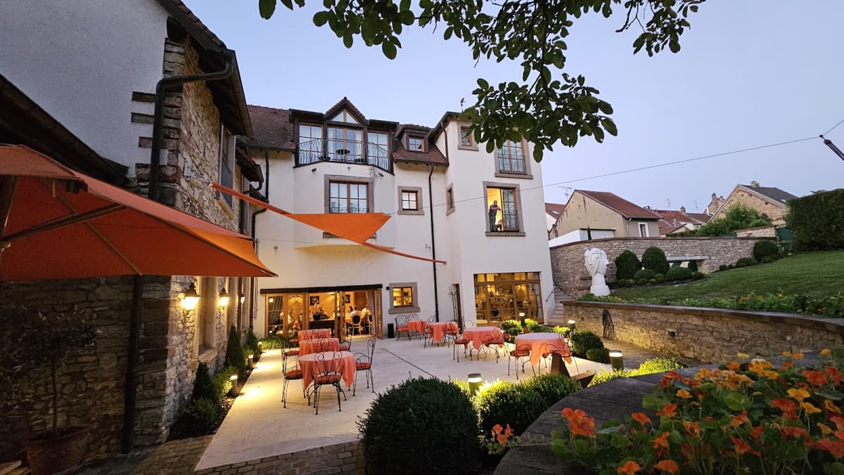 Auberge Saint-Walfrid, table étoilée au bord de la Sarre - 11