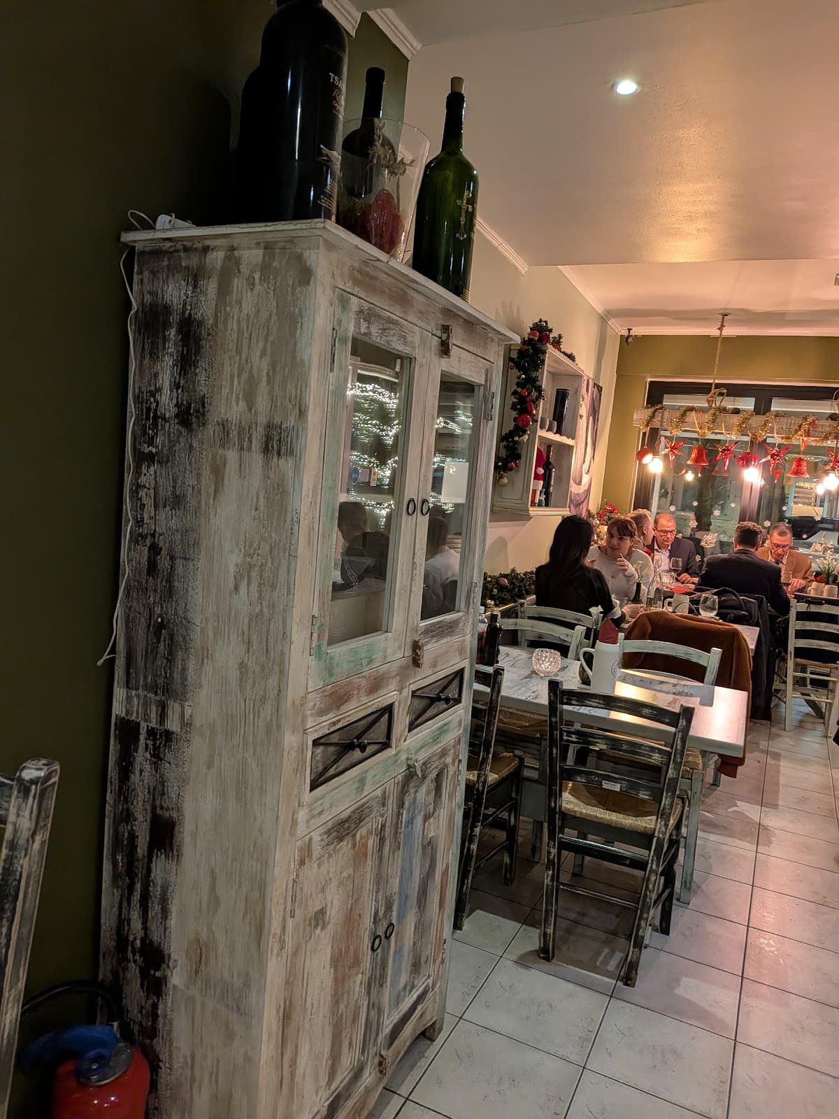 Eat like a Greek statue - 11