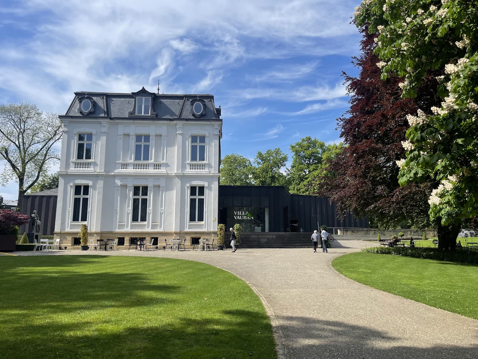 Artistic journey at Villa Vauban - 3