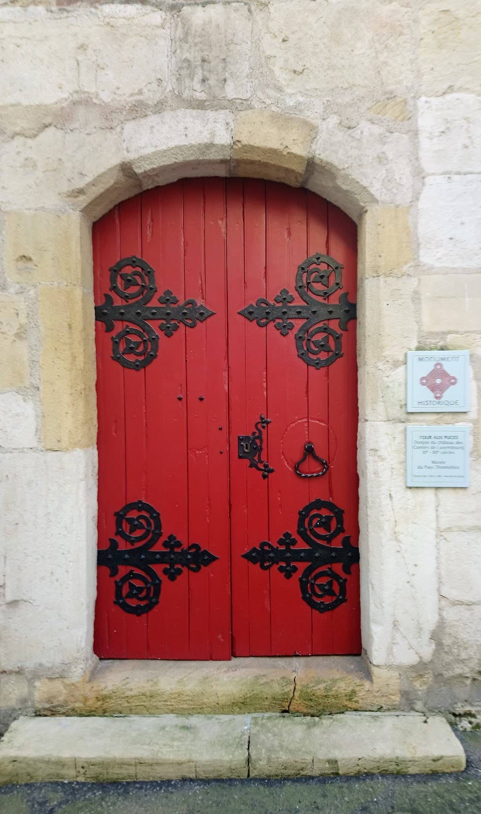 Une tour, un musée ou un donjon ? - 9