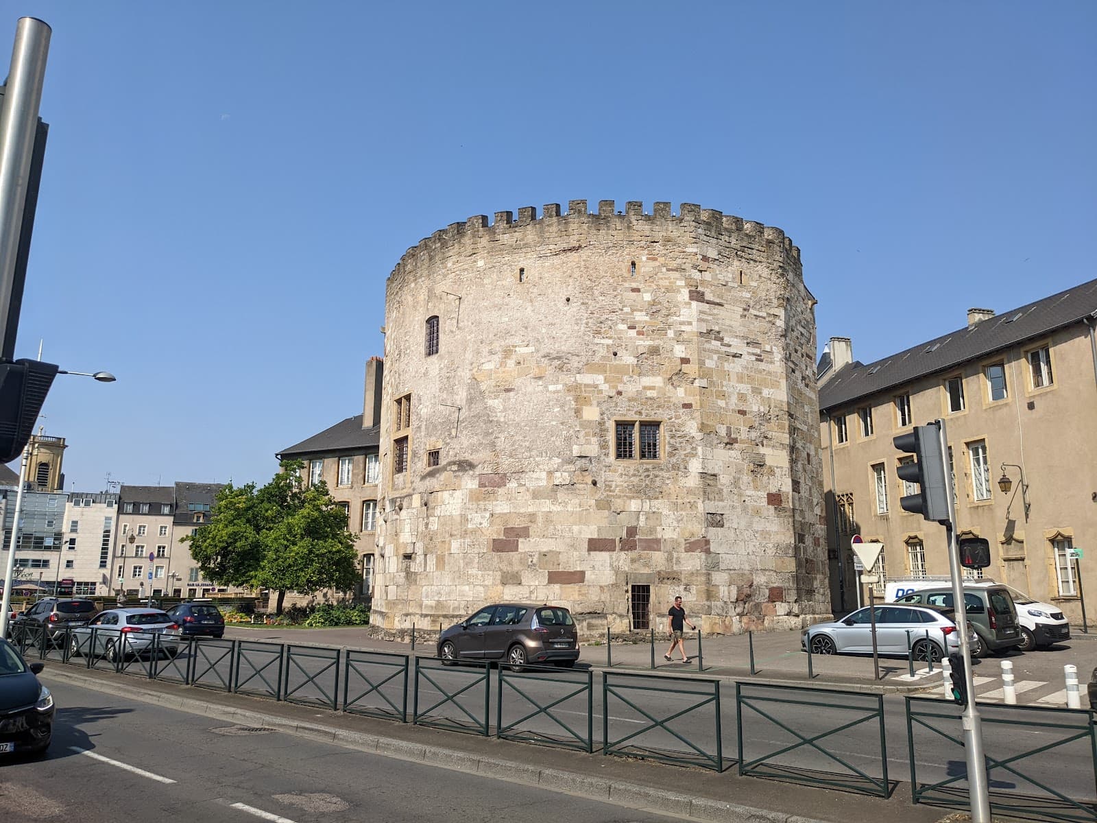 Une tour, un musée ou un donjon ? - 3