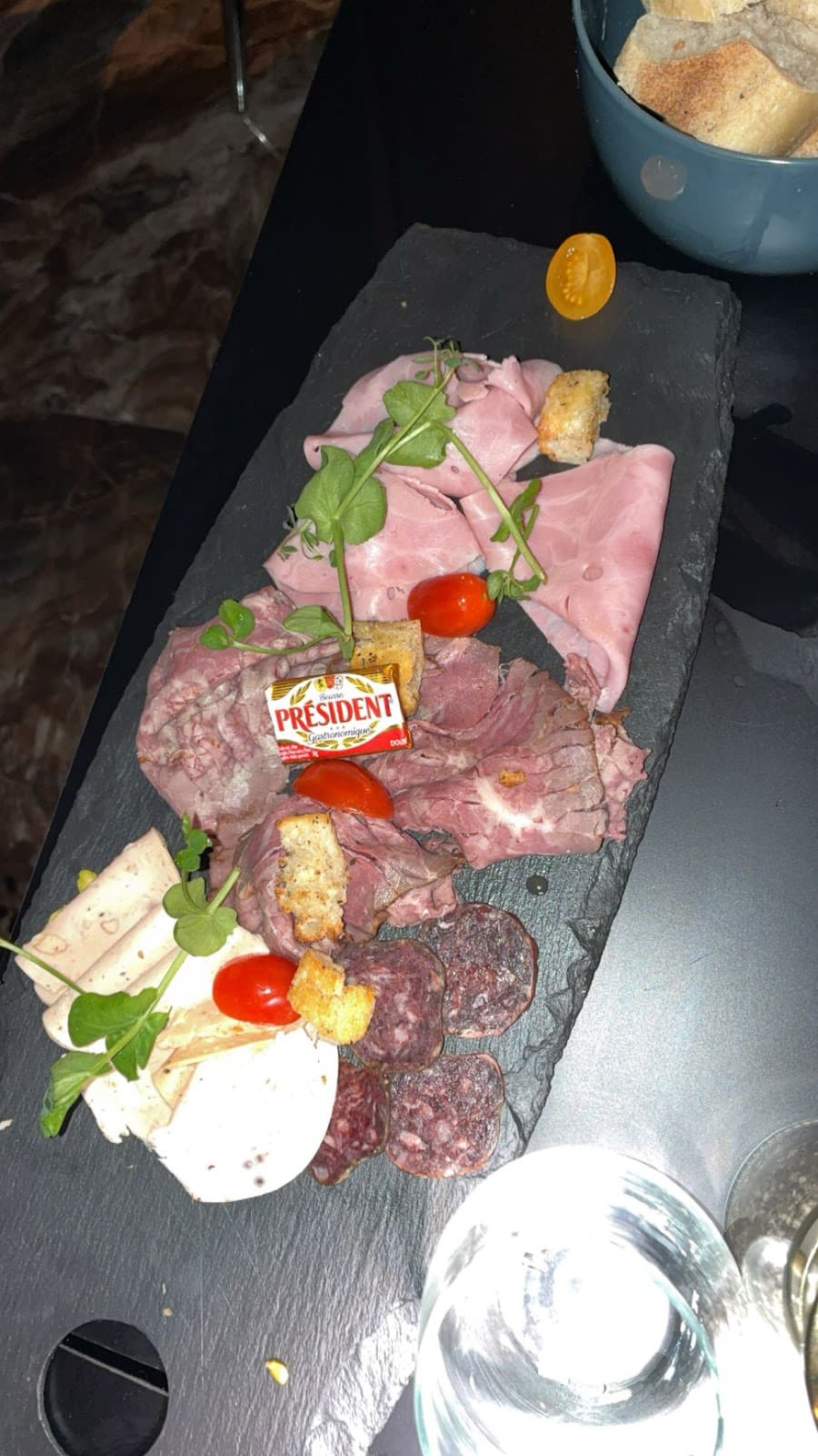 Le Gloria : restaurant, piscine et terrasse, le spot estival idéal à Metz - 11