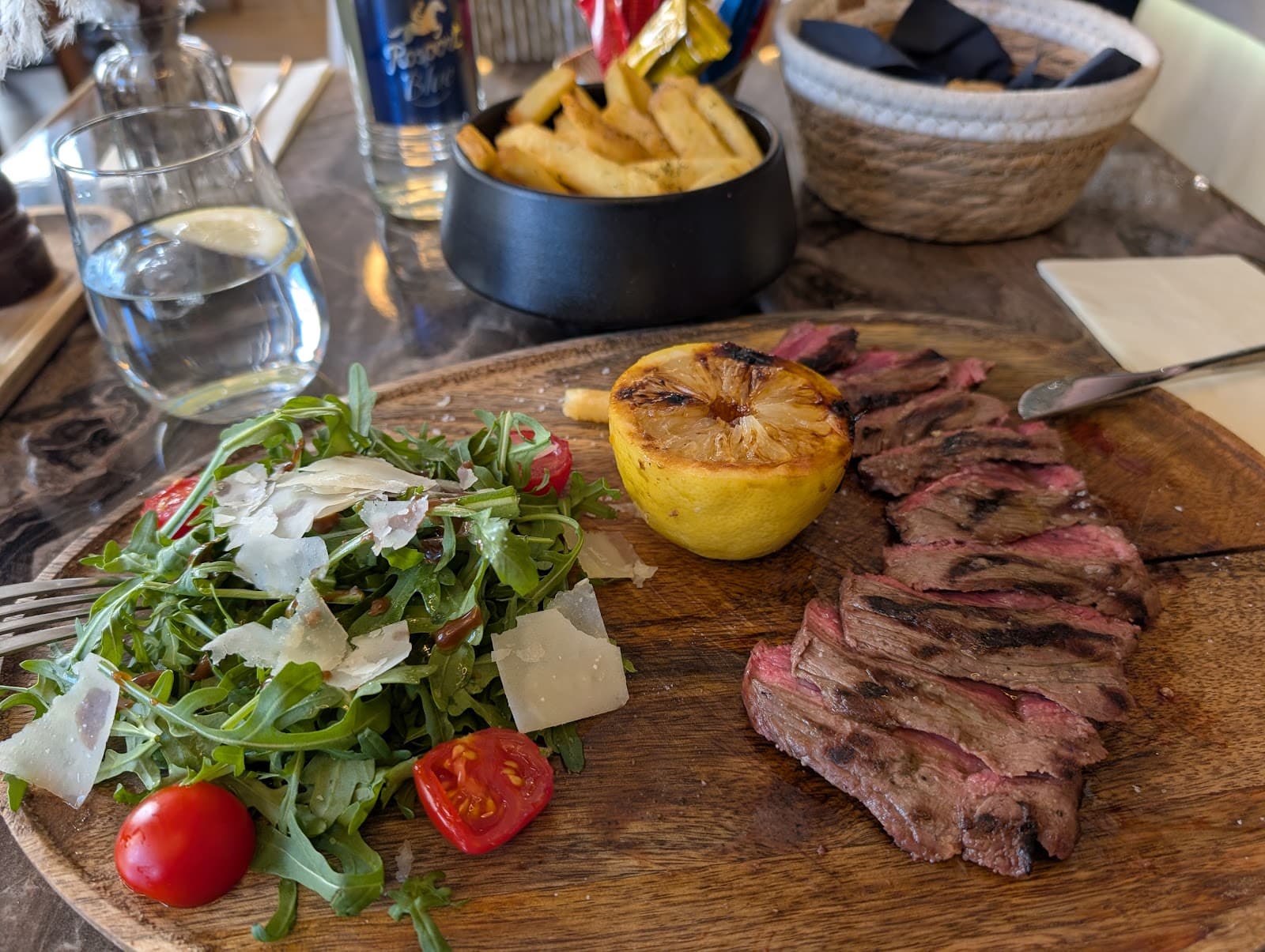 Flow : lunch méditerranéen et plats à partager à Luxembourg - 8
