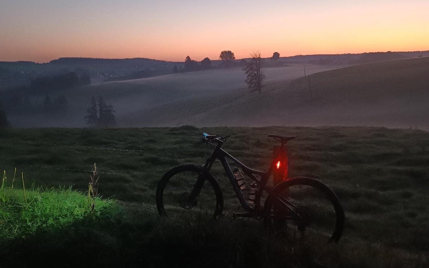 Nighttime mountain bike ride of the Crusaders
