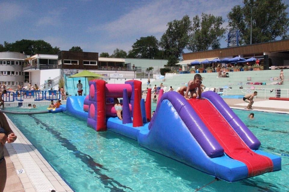 Piscine en fête