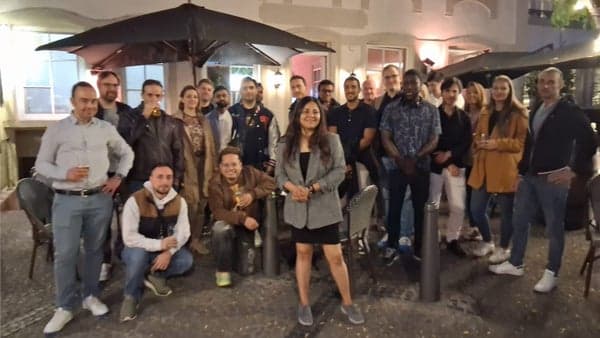 Meet new friends (ages 21–45/offer)