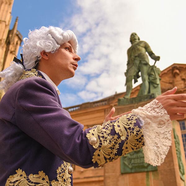 Visite insolite en costume - Metz la Royale