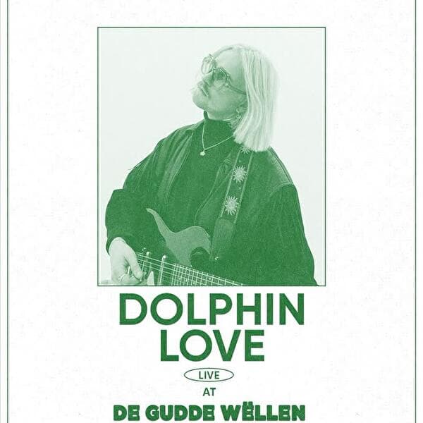 Dolphin Love à De Gudde Wëllen