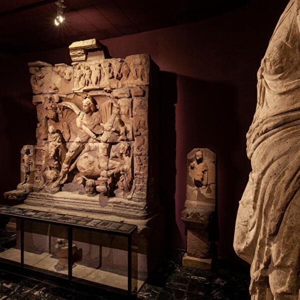 Une heure une salle : Mithra et les divinités orientales