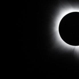Éclipse solaire et Perséides