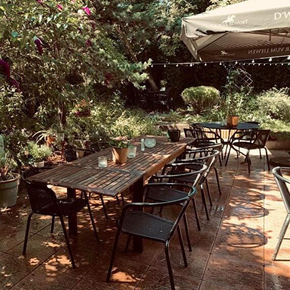 Café de la Jungle