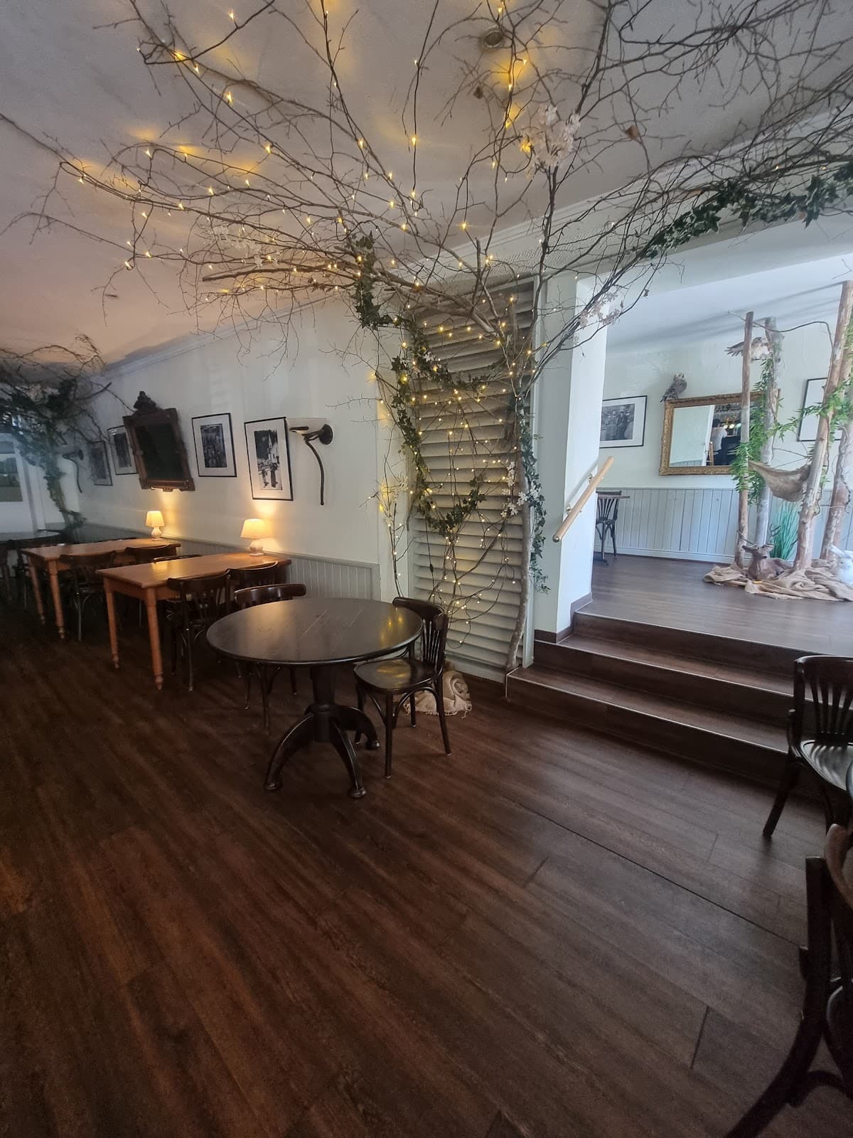 Aller Luncher ou Dîner dans un jardin de ville - 6