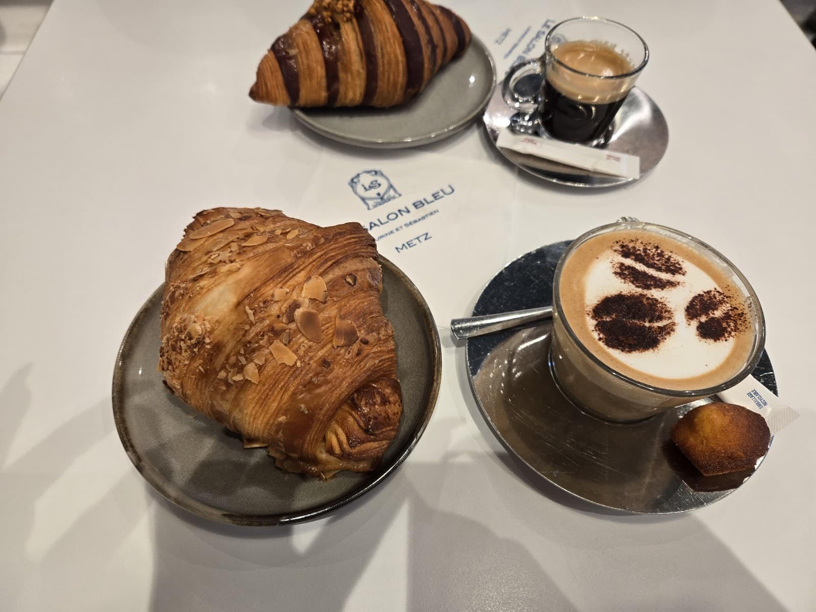 Coffee & Croissant - 9