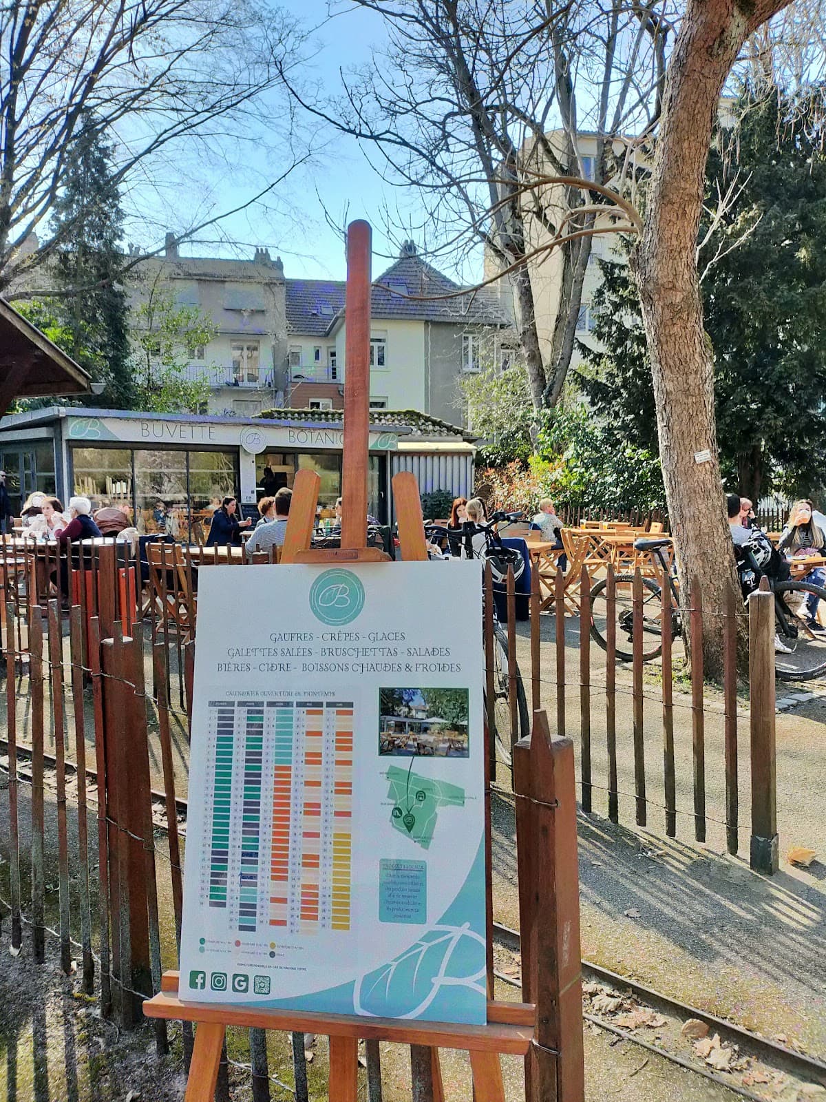 Metz’s chillest drink spot - 8