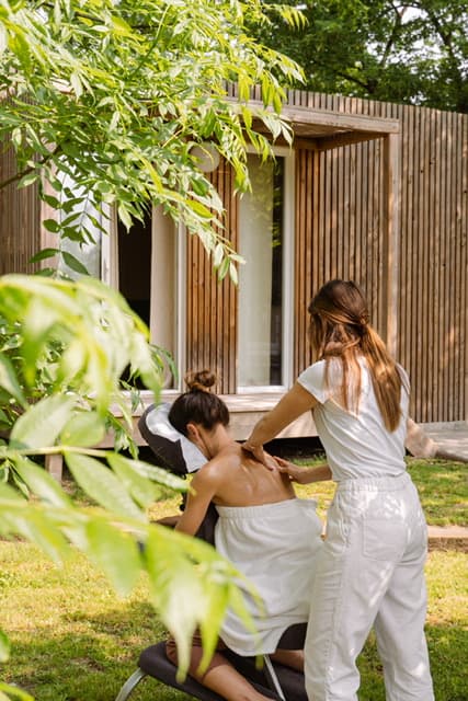 Un p'tit massage pour moé - 4