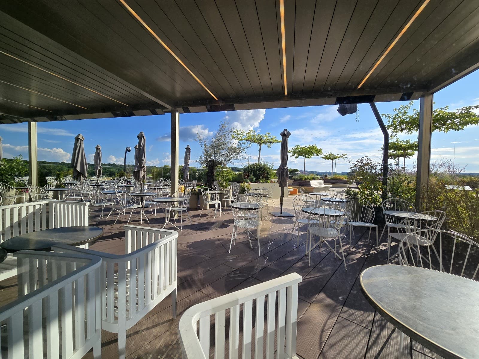 Skybar Luxembourg, the chic rooftop of City Concorde - 13