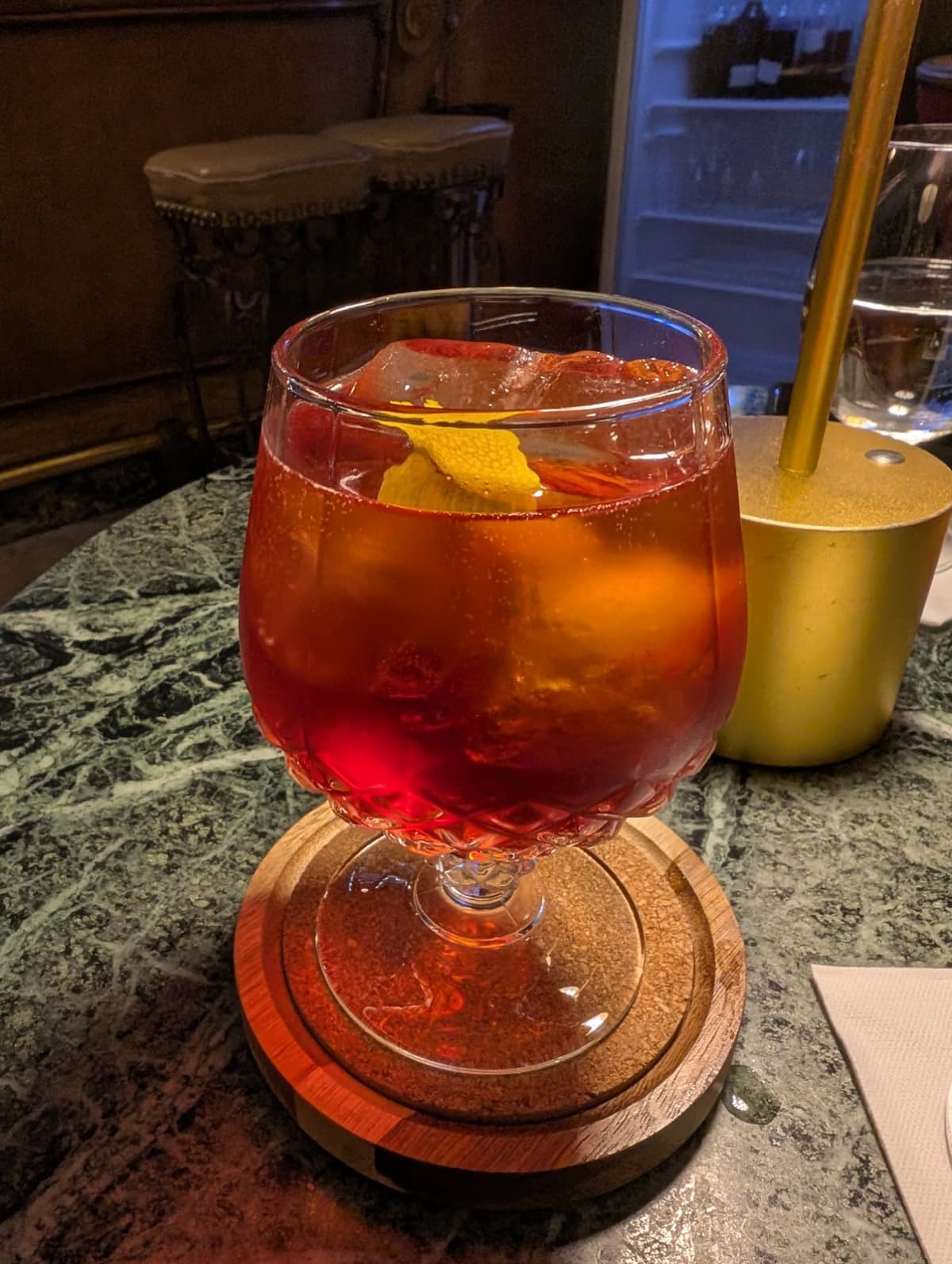 Trianon in Luxembourg: a vintage cocktail bar with timeless charm - 7