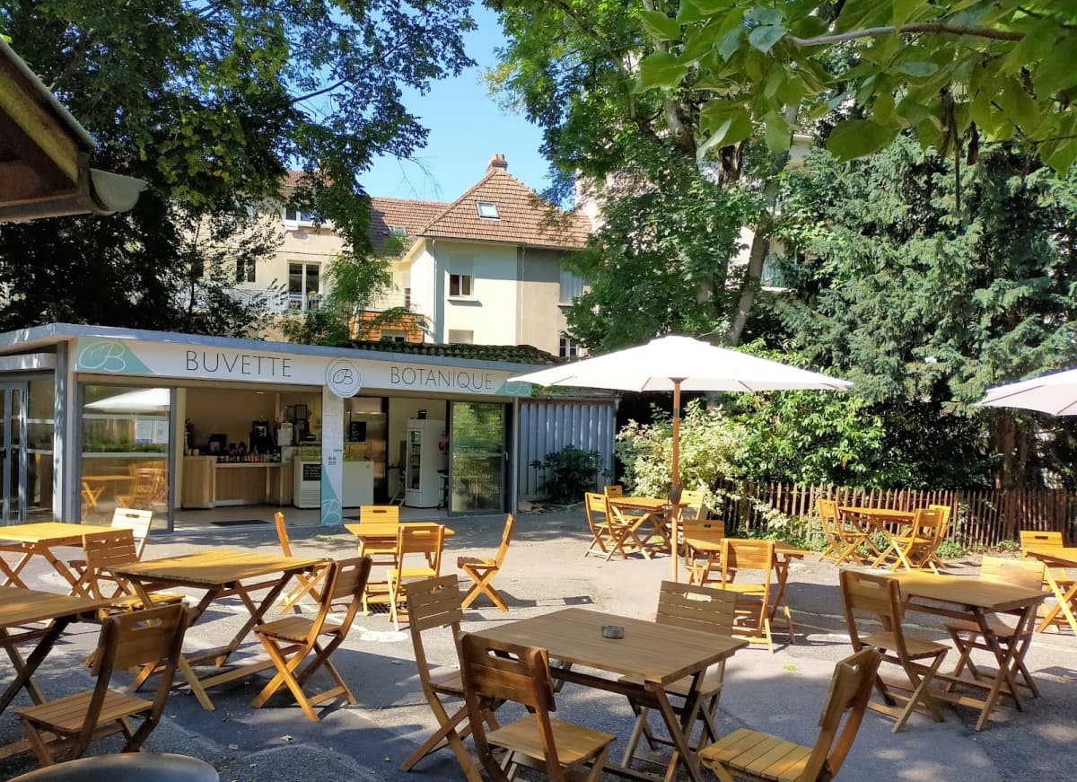 Metz’s chillest drink spot - 2