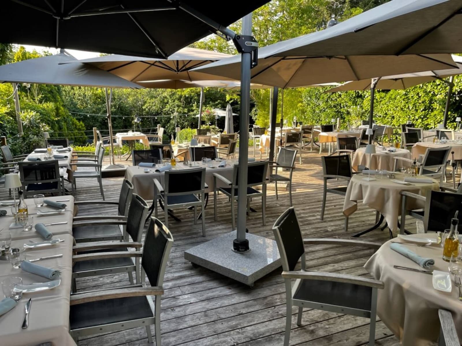 Aller Luncher ou Dîner dans un jardin de ville - 4