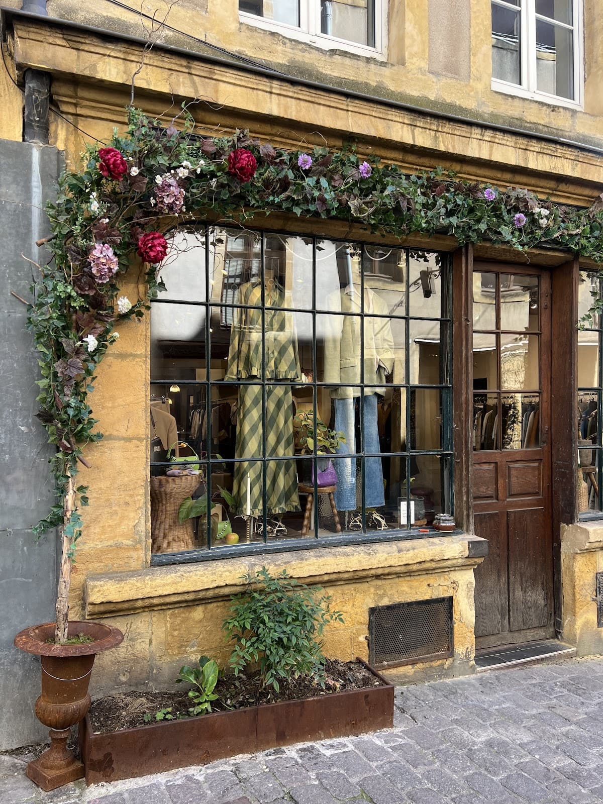 A cutie vintage shop ! - 8