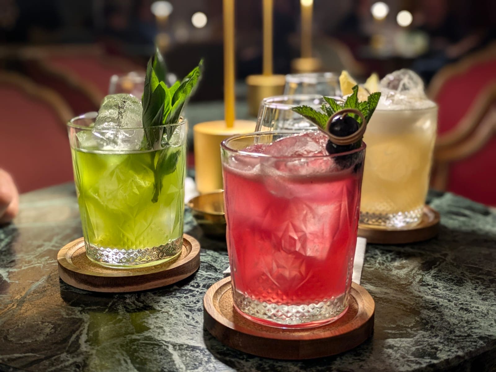 Trianon in Luxembourg: a vintage cocktail bar with timeless charm - 6