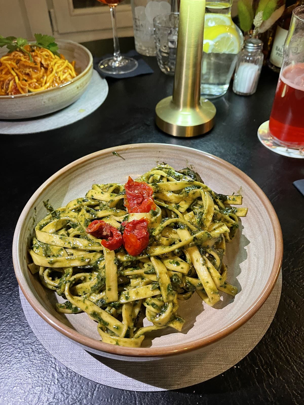 Magnifique terrasse au cœur du Grund et brasserie italienne - 7