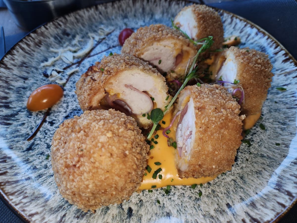 Le Gloria : restaurant, piscine et terrasse, le spot estival idéal à Metz - 11