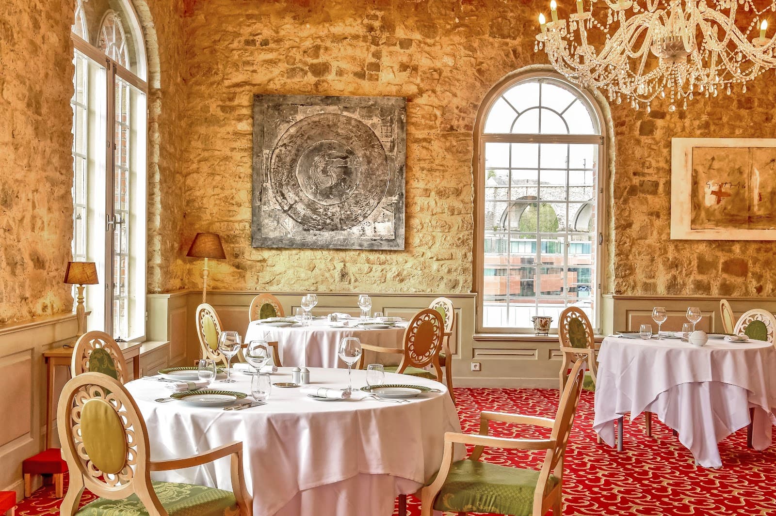 Le Sud: gastronomic restaurant and rooftop at Rives de Clausen - 3