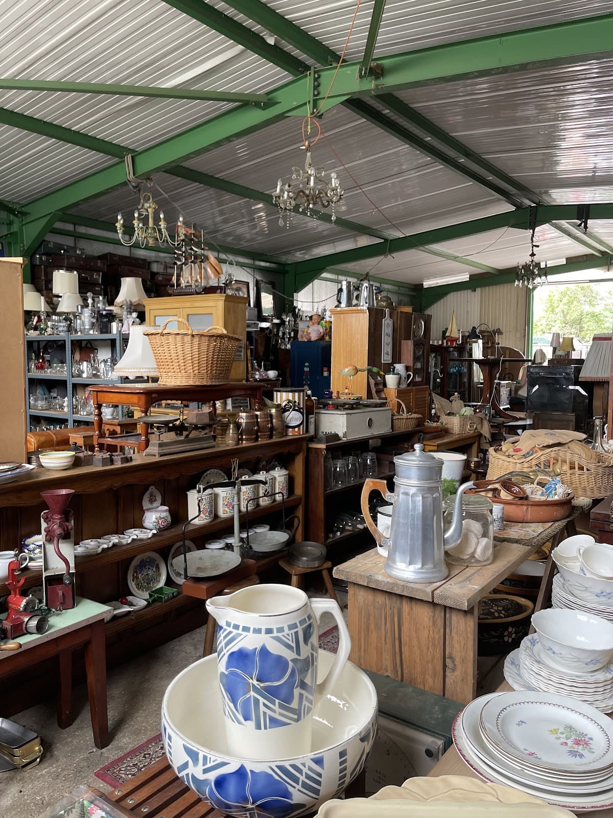 Kévin la Brocante, objets vintage et déco événementielle - 8