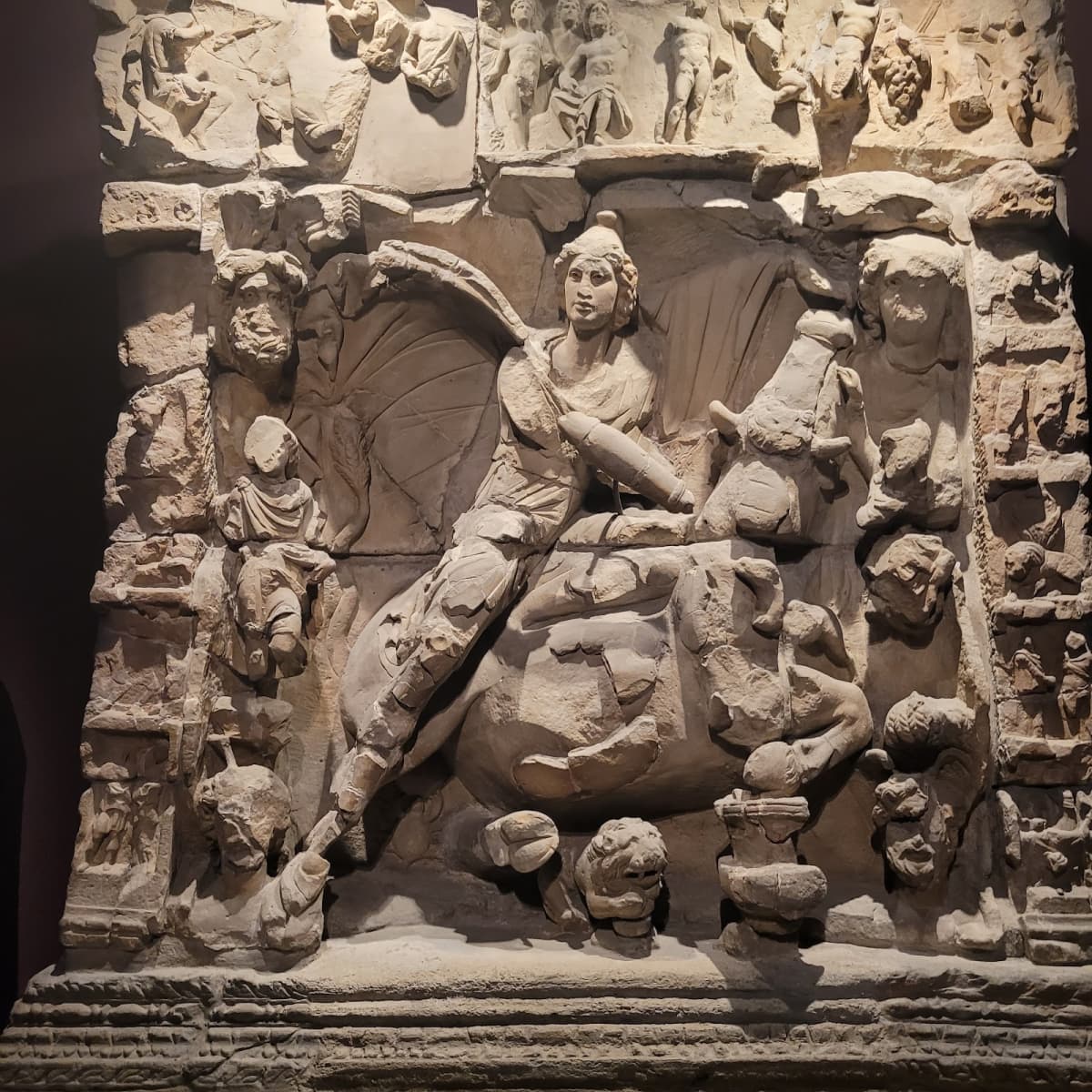 2,000 years of history to discover - 5