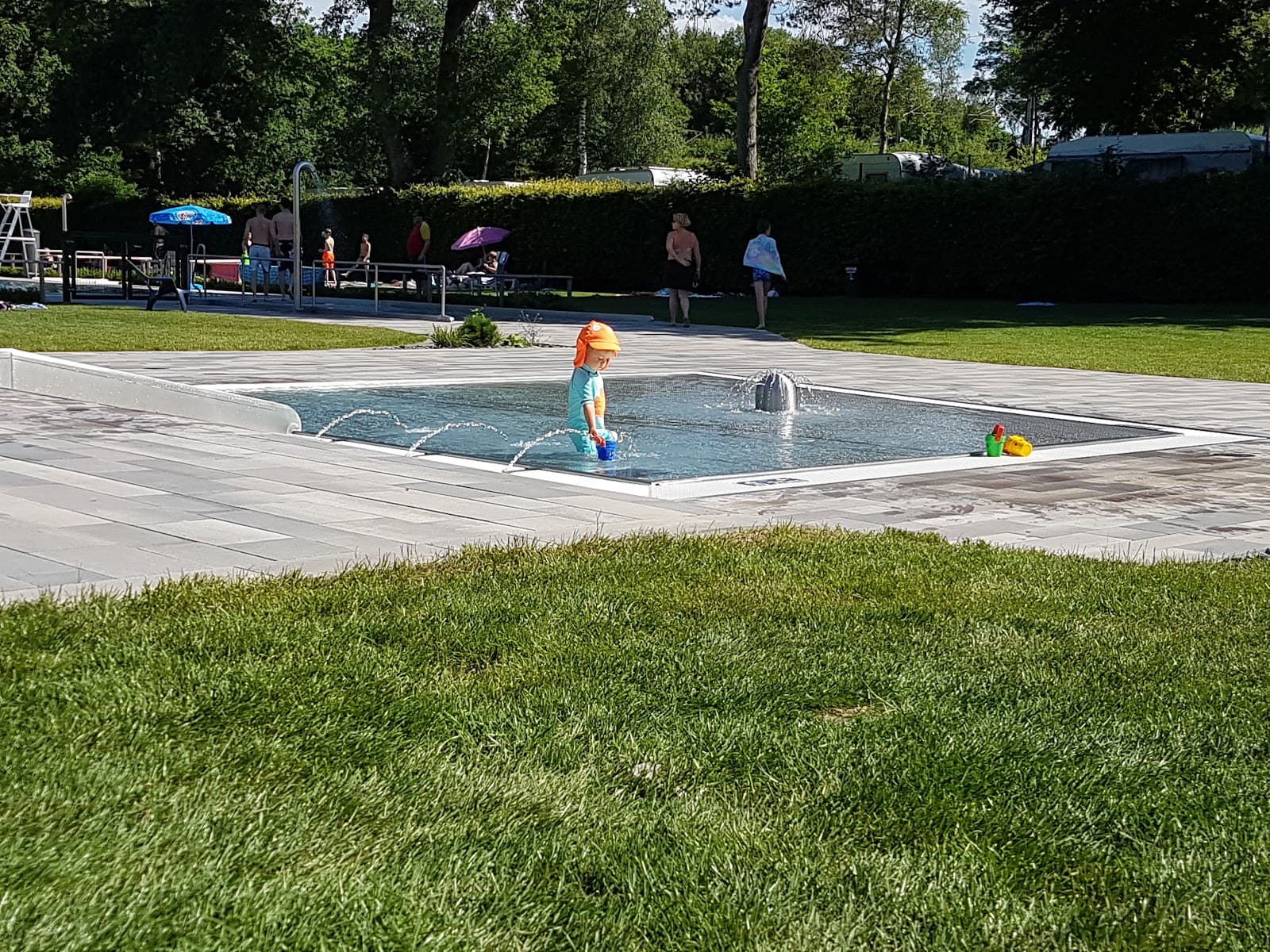 Piscine extérieure chauffée à Troisvierges - 4
