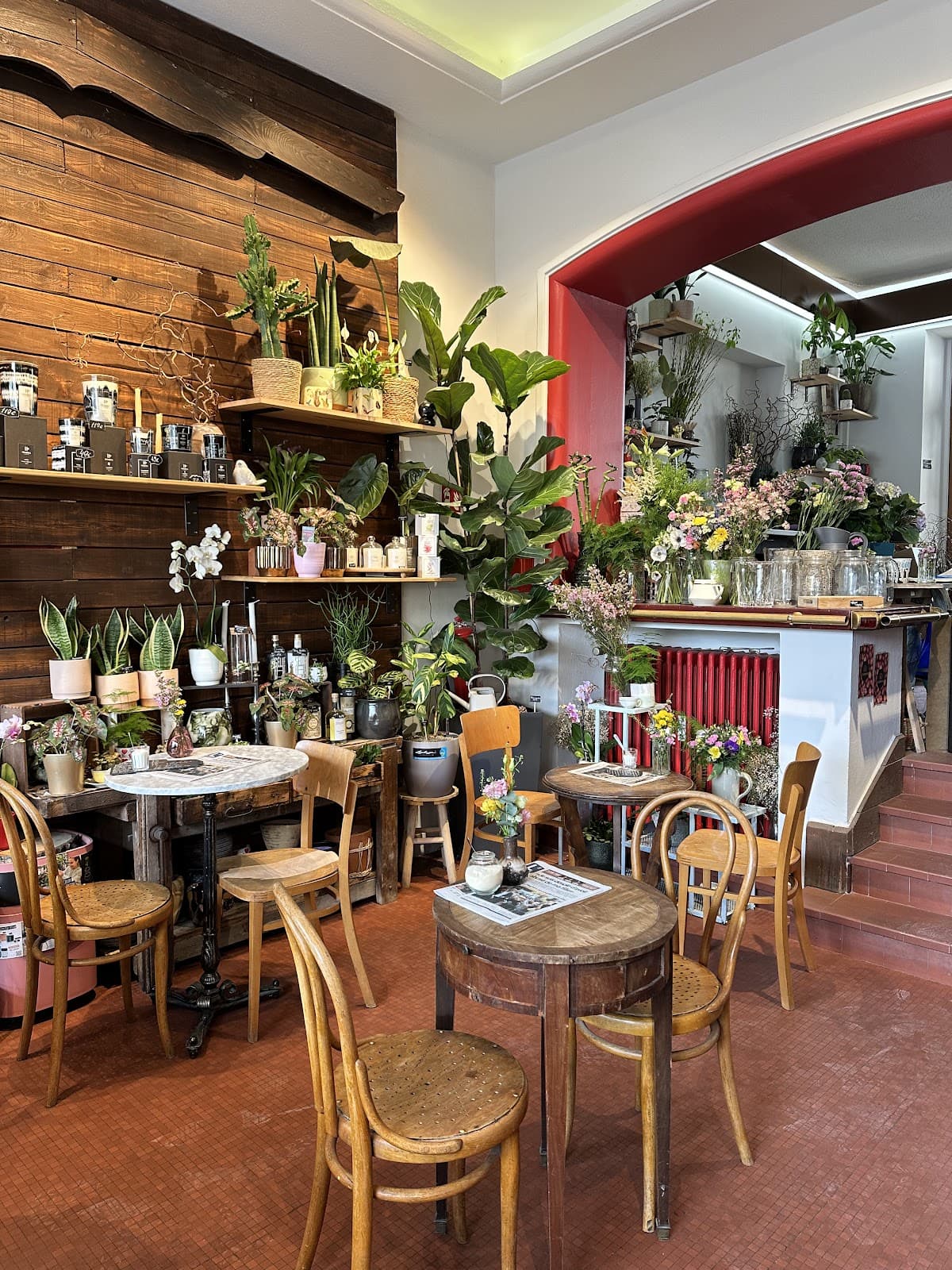 One of our favorite cafes in Luxembourg: Holy Ghost Garden - 4