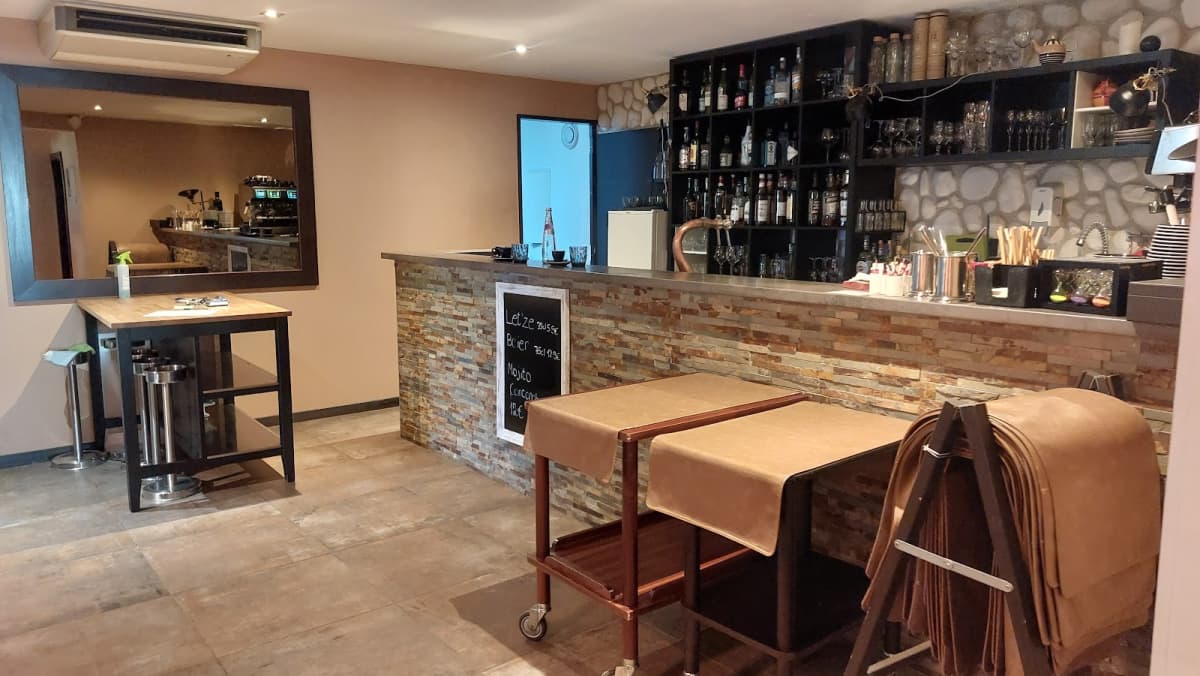 Bivius, Italian restaurant in Strassen with terrace - 6
