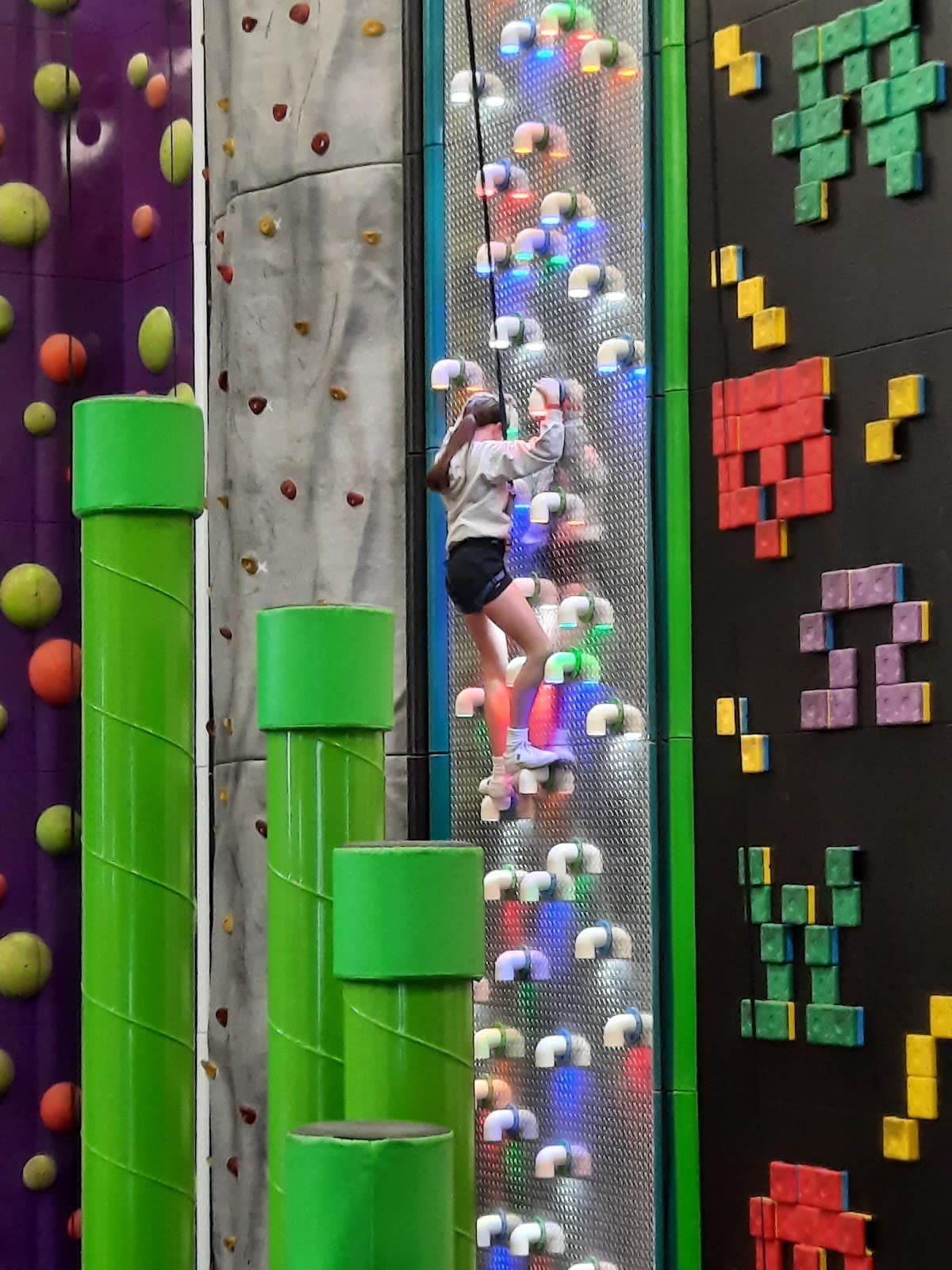 Climb the walls! - 9