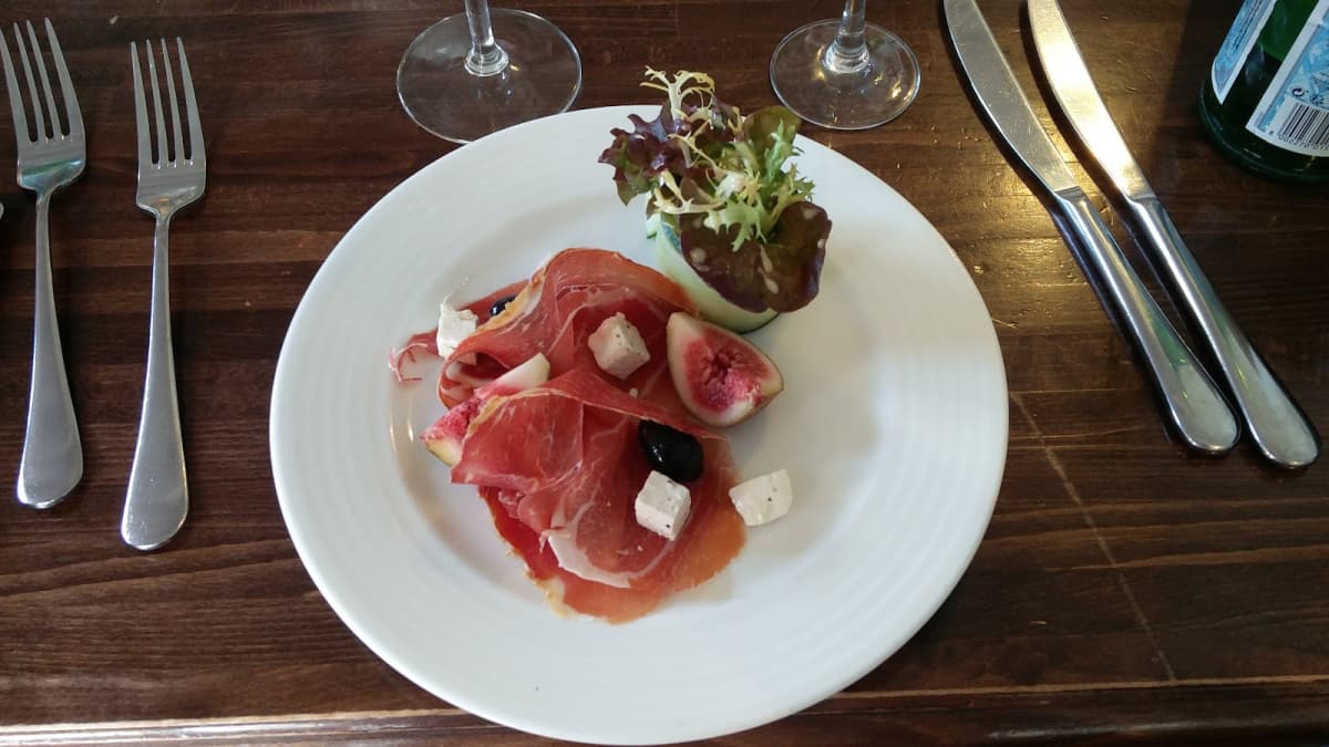 Aller Luncher ou Dîner dans un jardin de ville - 3