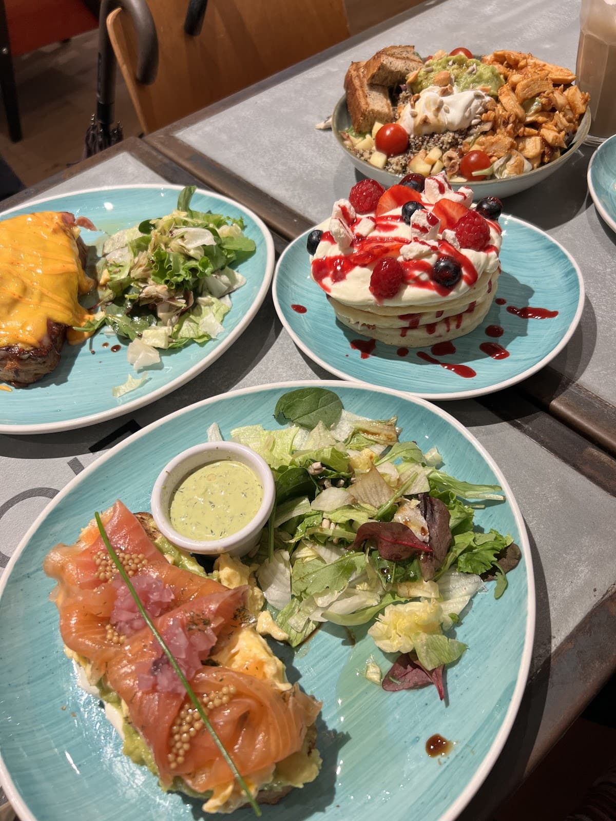 Lloyd Coffee Eatery : coffee shop tendance à Luxembourg - 5