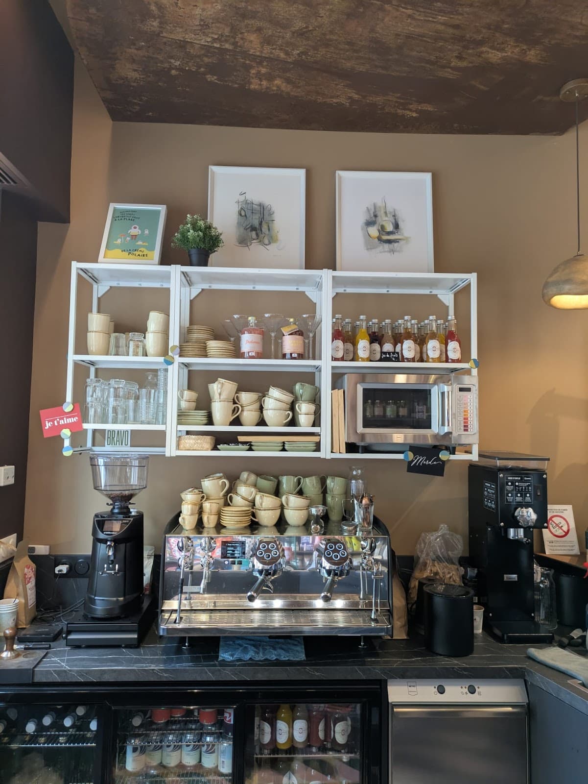 Le Cafard: your café-gallery in Metz - 8