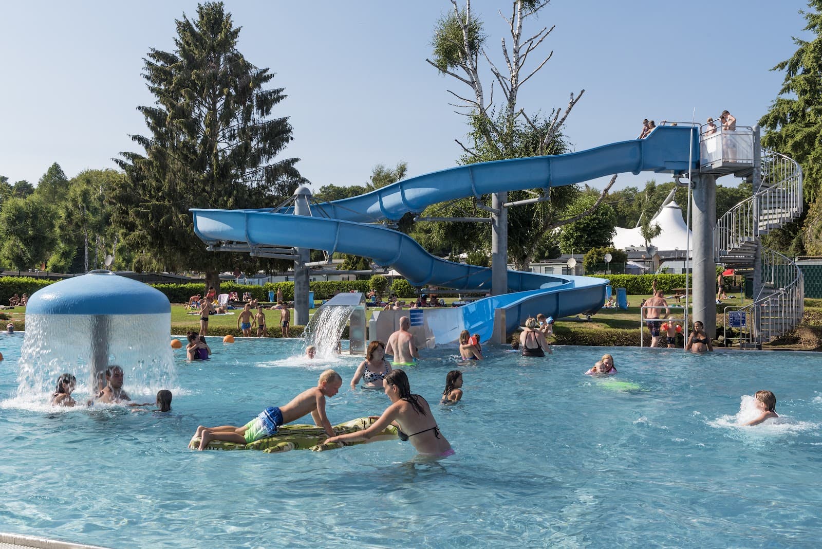 Aqua Park Beaufort: the campsite's hidden swimming pool - 11