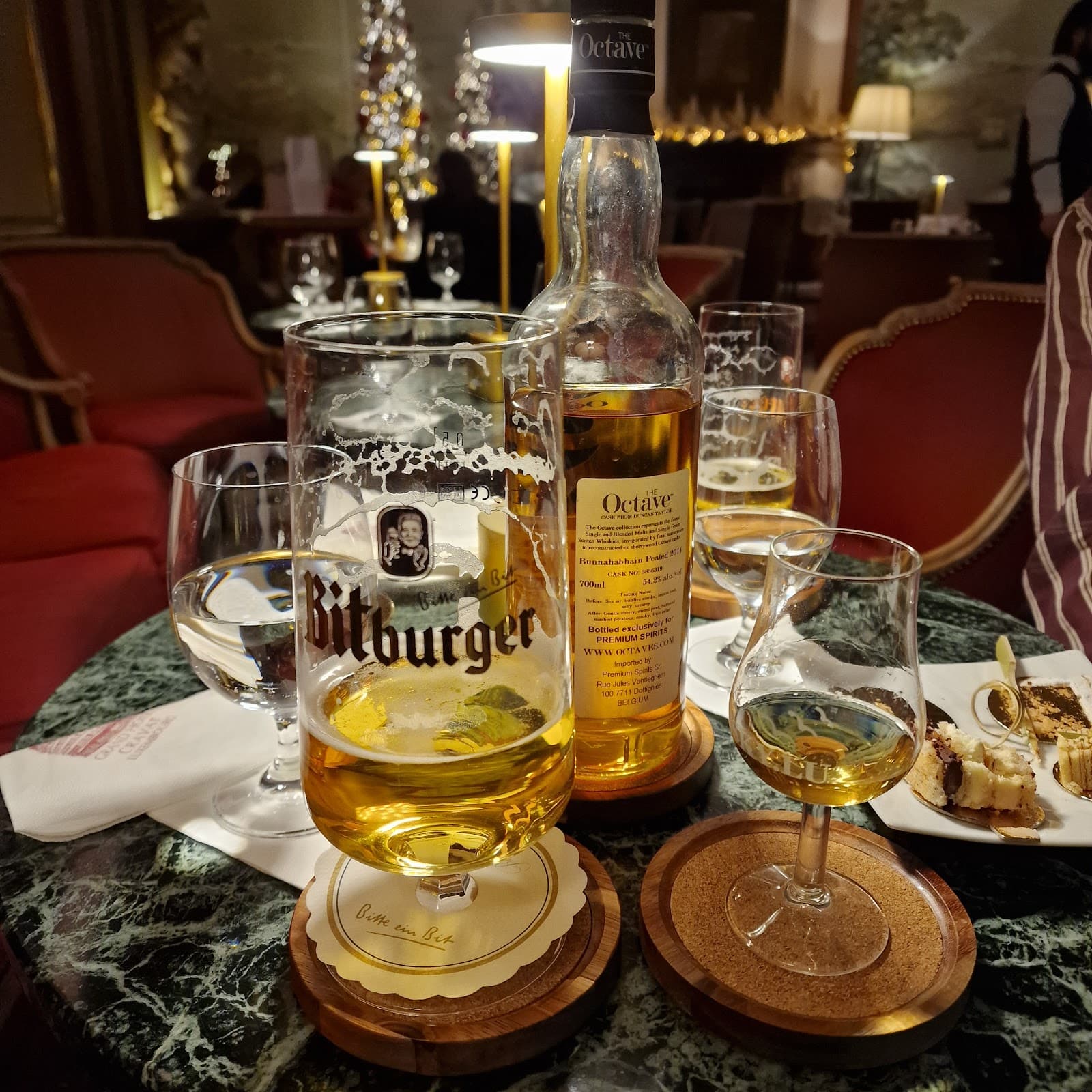 Trianon in Luxembourg: a vintage cocktail bar with timeless charm - 9