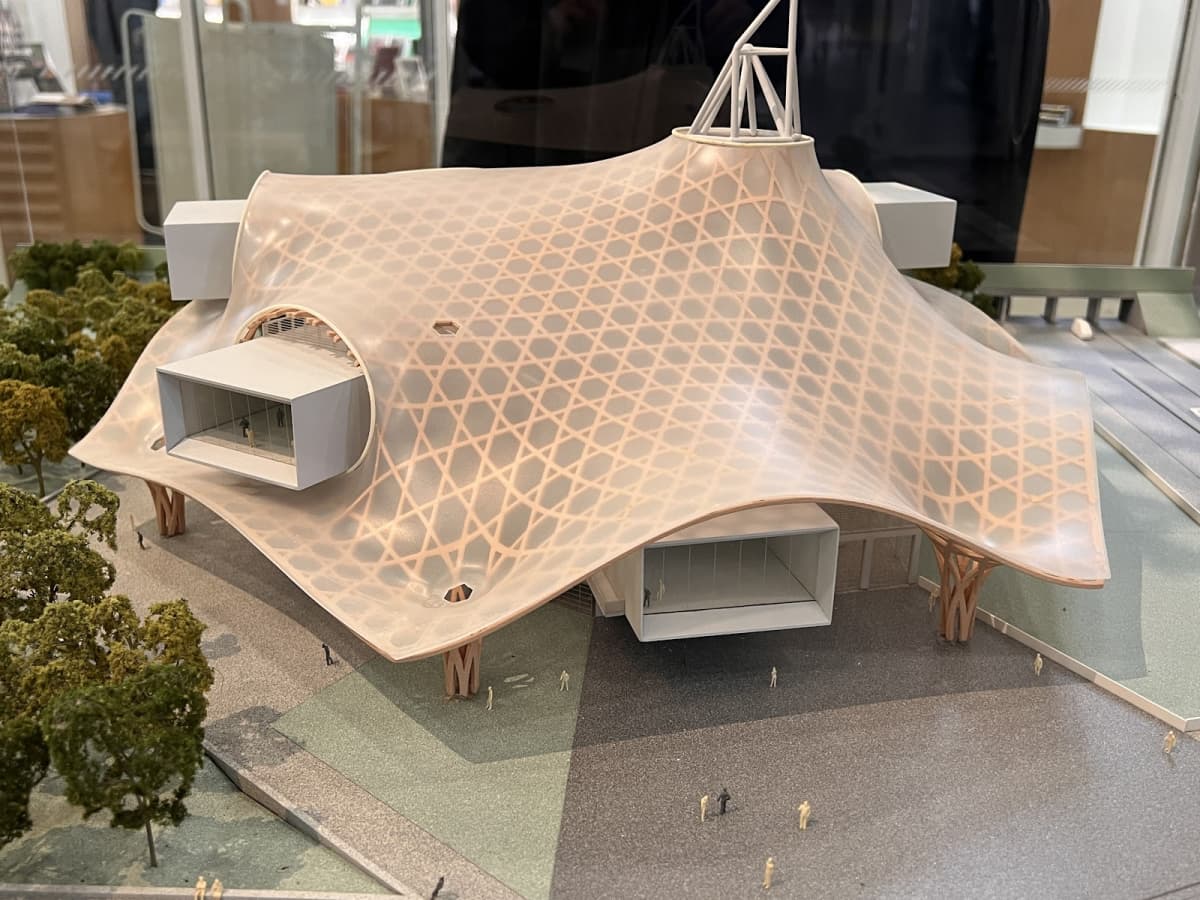 What is this atypical building? - 9