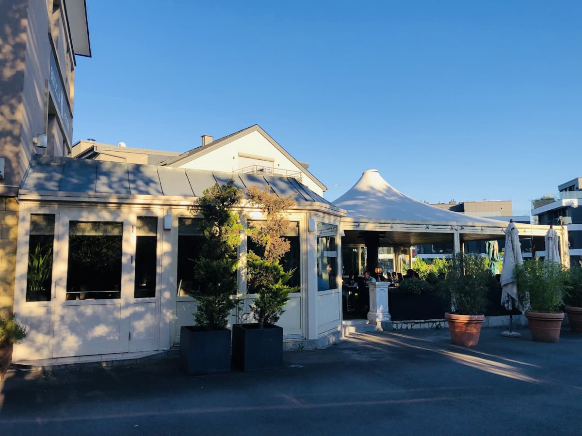 Bivius, Italian restaurant in Strassen with terrace - 9