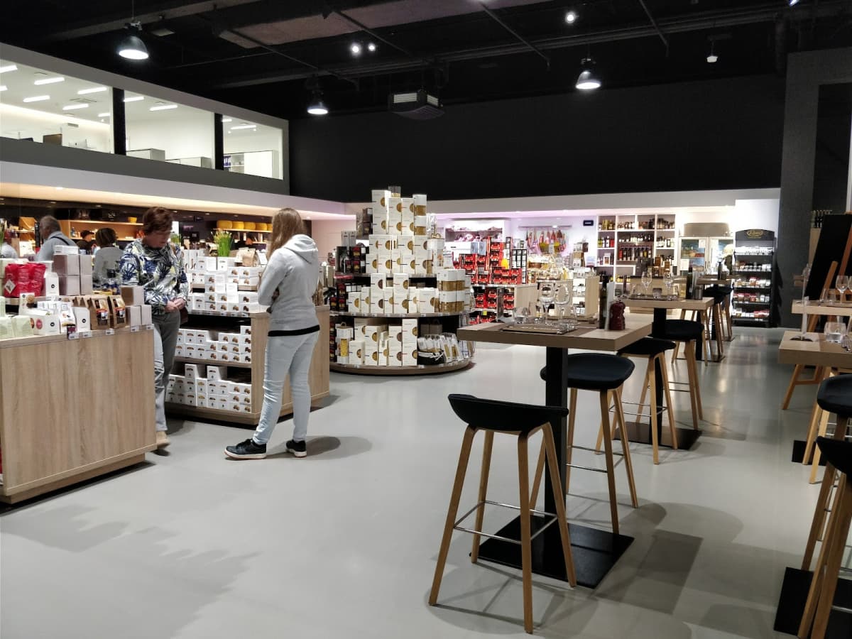 Bien plus qu'une simple épicerie - 11