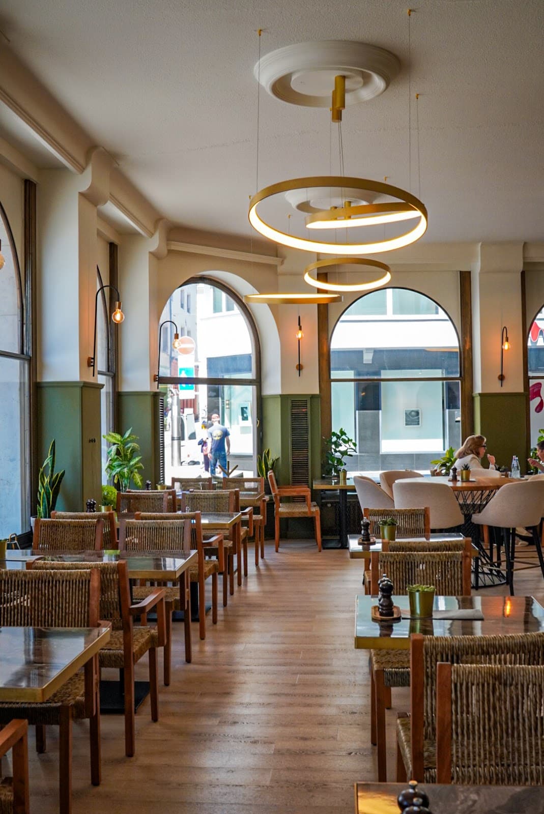 Flow : lunch méditerranéen et plats à partager à Luxembourg - 11